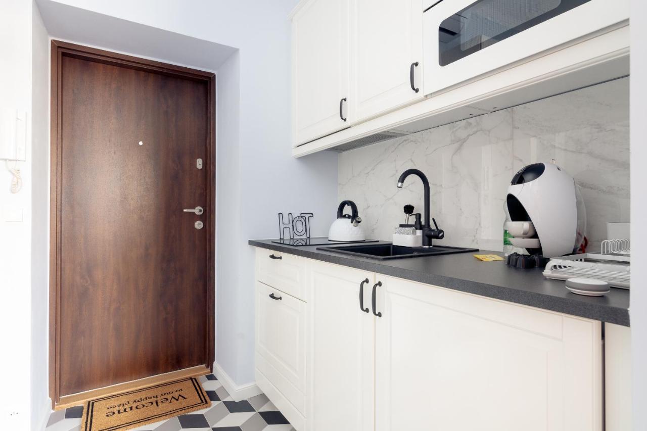 Metro Politechnika Cosy Apartment Warsaw Exterior photo